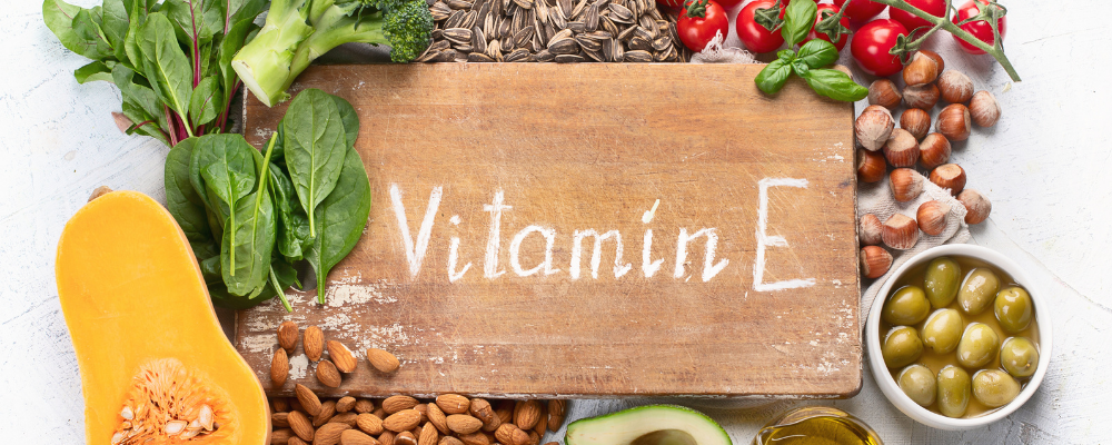 Omladnite s vitamínom E: Zdroje, účinky a praktické tipy